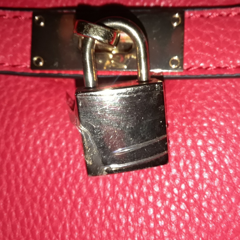 RED HANDBAG - Picture 6 of 8